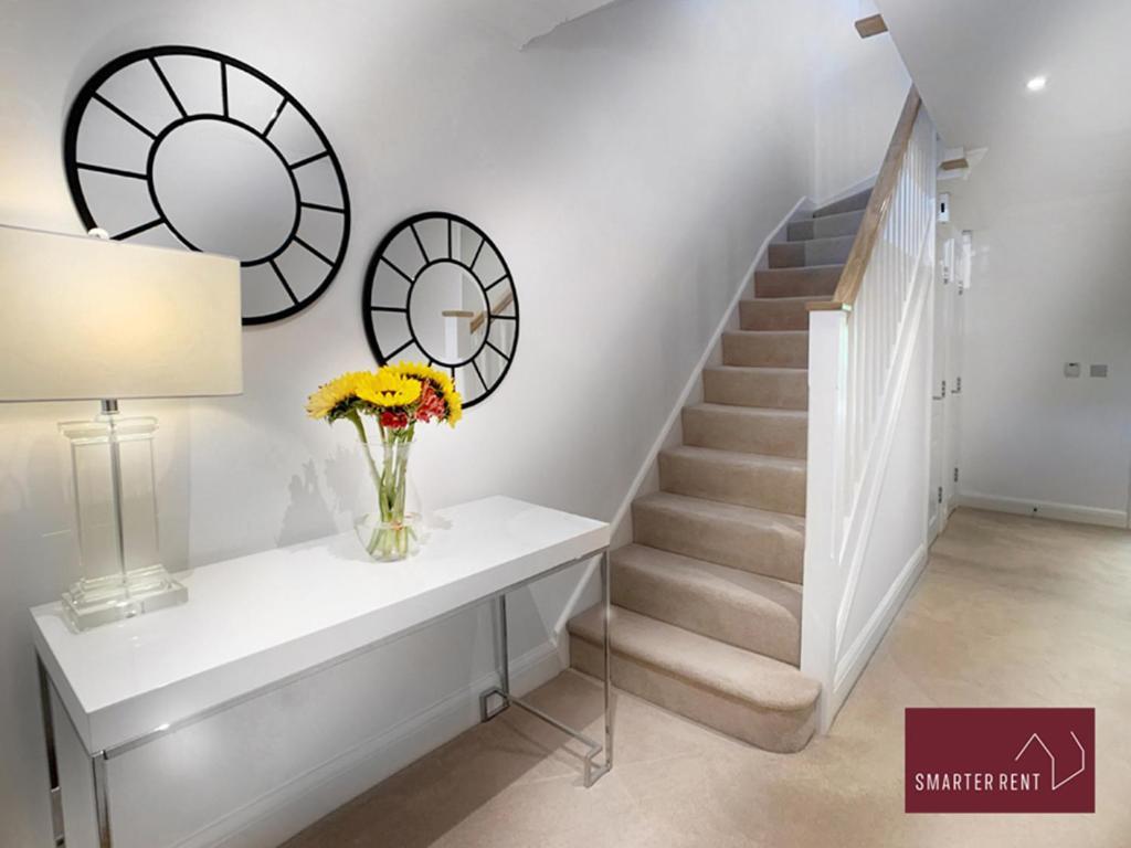 Maidenhead, Leander - 3 Bedroom - Parking & Garden Luaran gambar