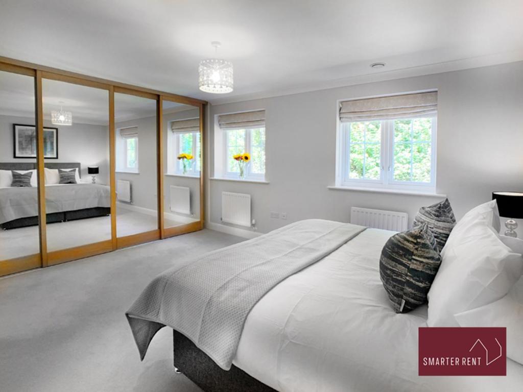 Maidenhead, Leander - 3 Bedroom - Parking & Garden Luaran gambar